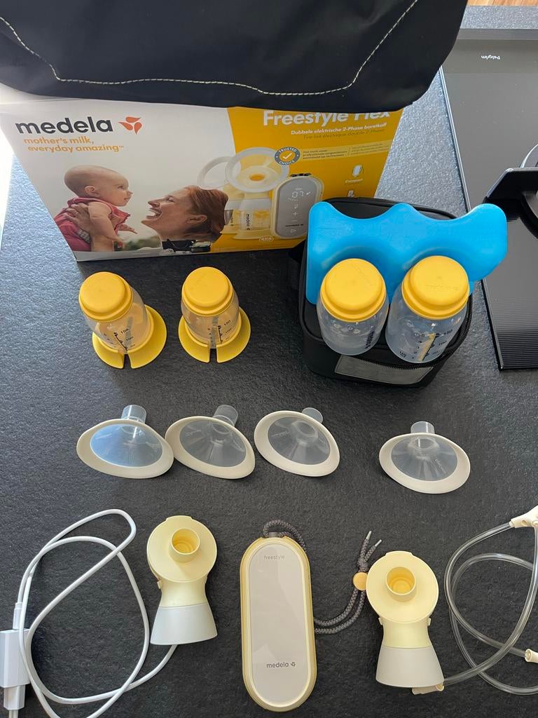 Medela Freestyle Flex Dubbele Elektrische Borstkolf, Ophalen of Verzenden, Zo goed als nieuw, Borstkolf