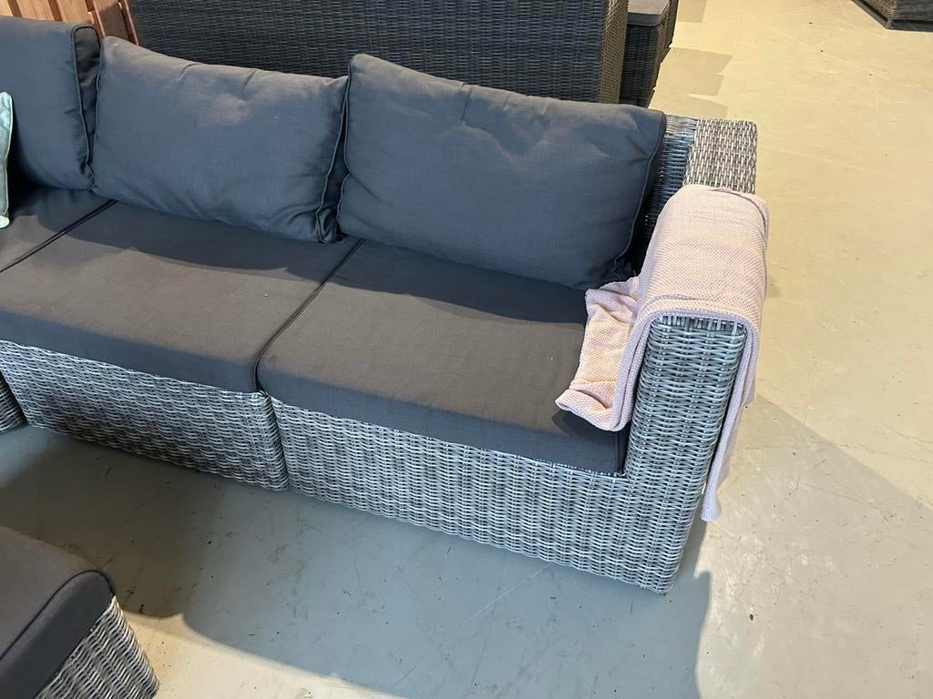 Prachtige Famous Furinure Hoekloungeset - Zo goed als nieuw, Tuin en Terras, Meer dan 8 zitplaatsen, Ophalen of Verzenden, Zo goed als nieuw