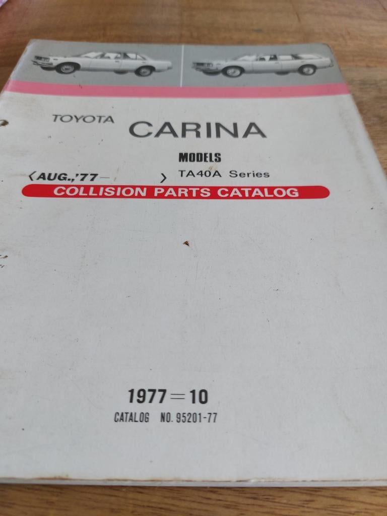 COLLISION PARTS CATALOGUS TOYOTA CARINA TA40, Ophalen of Verzenden