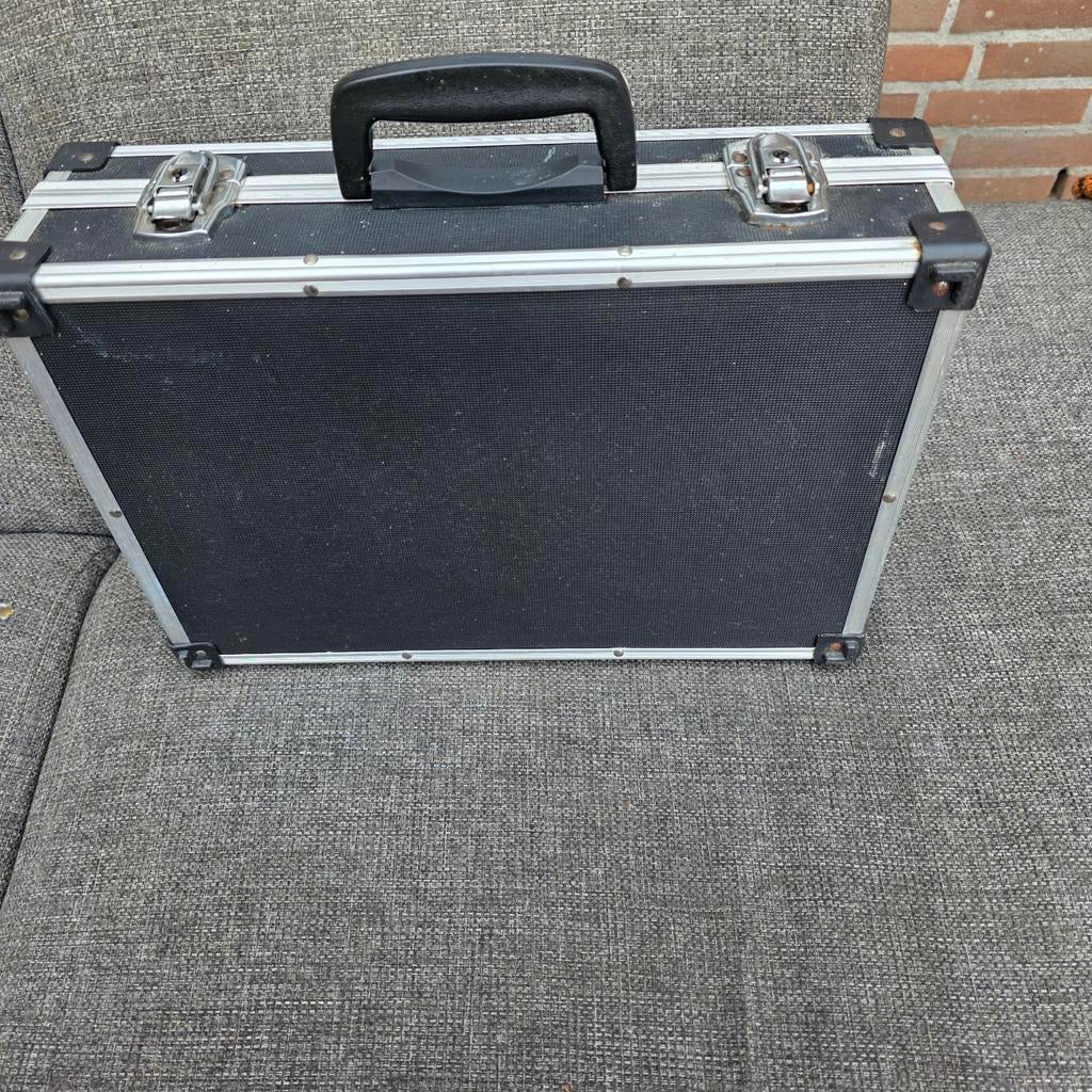 Stevige aluminium zwarte aktetas / koffer, Ophalen, Gebruikt