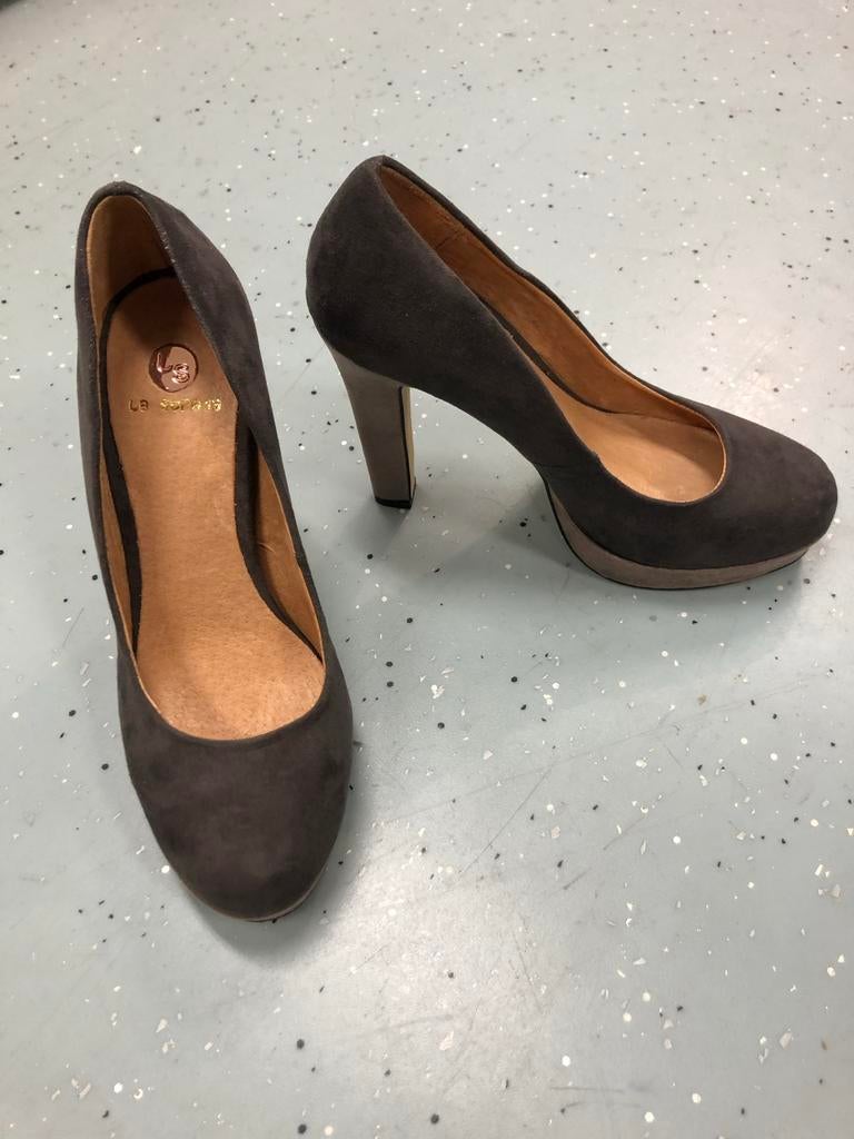 High heel pumps van La Strada maat 38, Kleding | Dames, Schoenen, Ophalen of Verzenden, Nieuw, Bruin