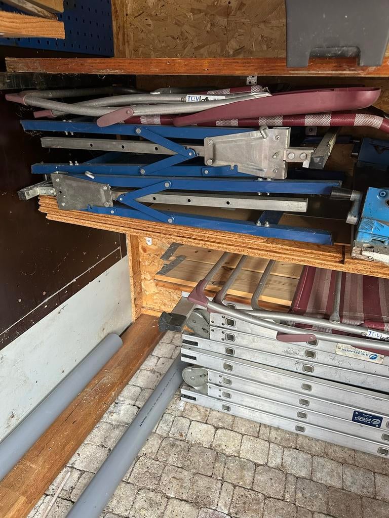 2 stevige schragen/zaagbokken/ inklapbaar, Ophalen, Gebruikt