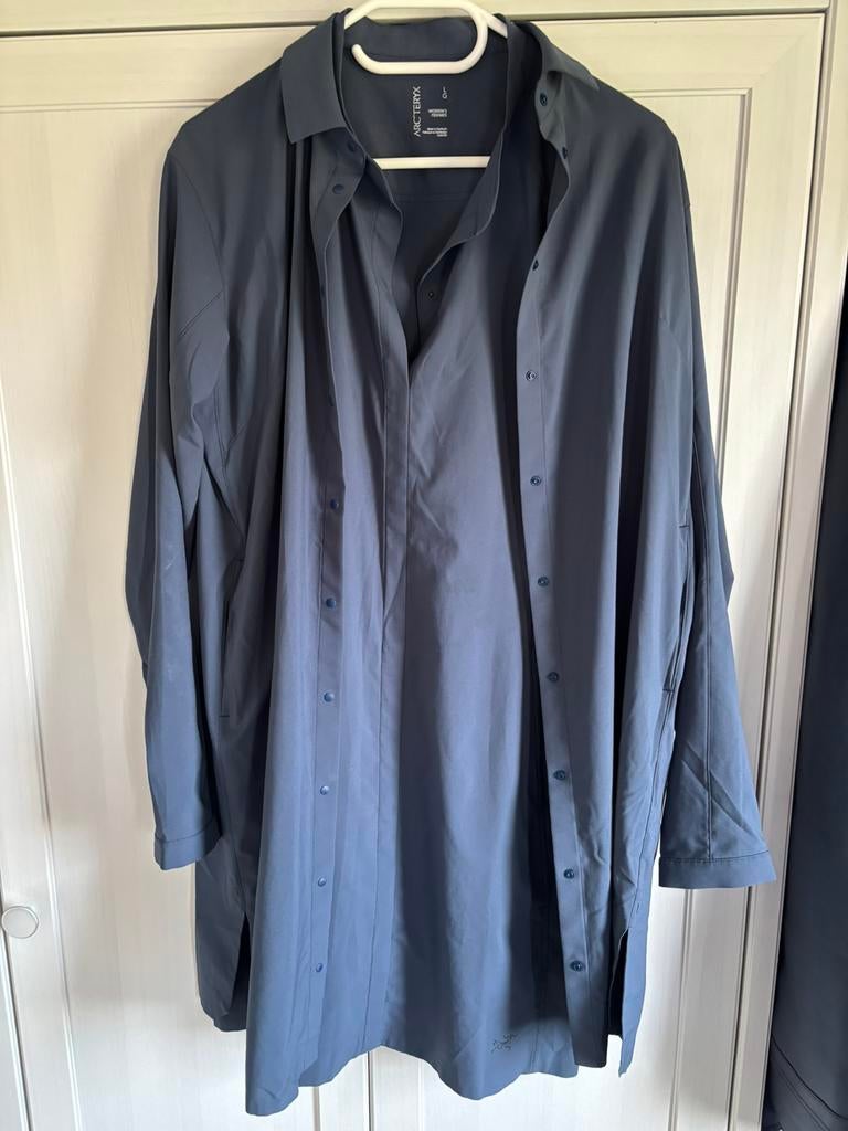 Arc’teryx lange bloes / long shirt in blauw mt M valt als L, Ophalen of Verzenden, Zo goed als nieuw, Maat 38/40 (M), Blauw