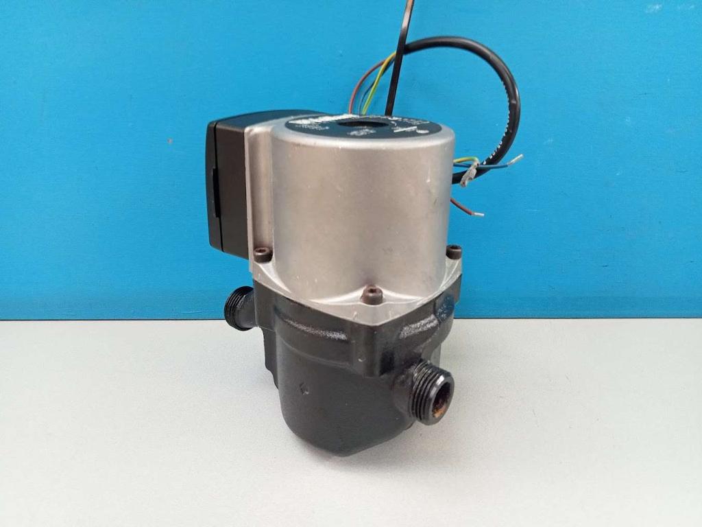 Cv pomp Vaillant Solide VHR 18-22/24-28 (Grundfos) VP5-ZE 15, Niet ingevuld, Gebruikt, Cv-ketel of Combi-ketel, Niet ingevuld