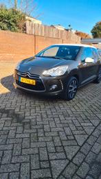 Citroën DS3 1.2 VTI So Chic 2013 Groot onderhoud gedaan., Auto's, Voorwielaandrijving, 40 €/maand, Zwart, 1199 cc