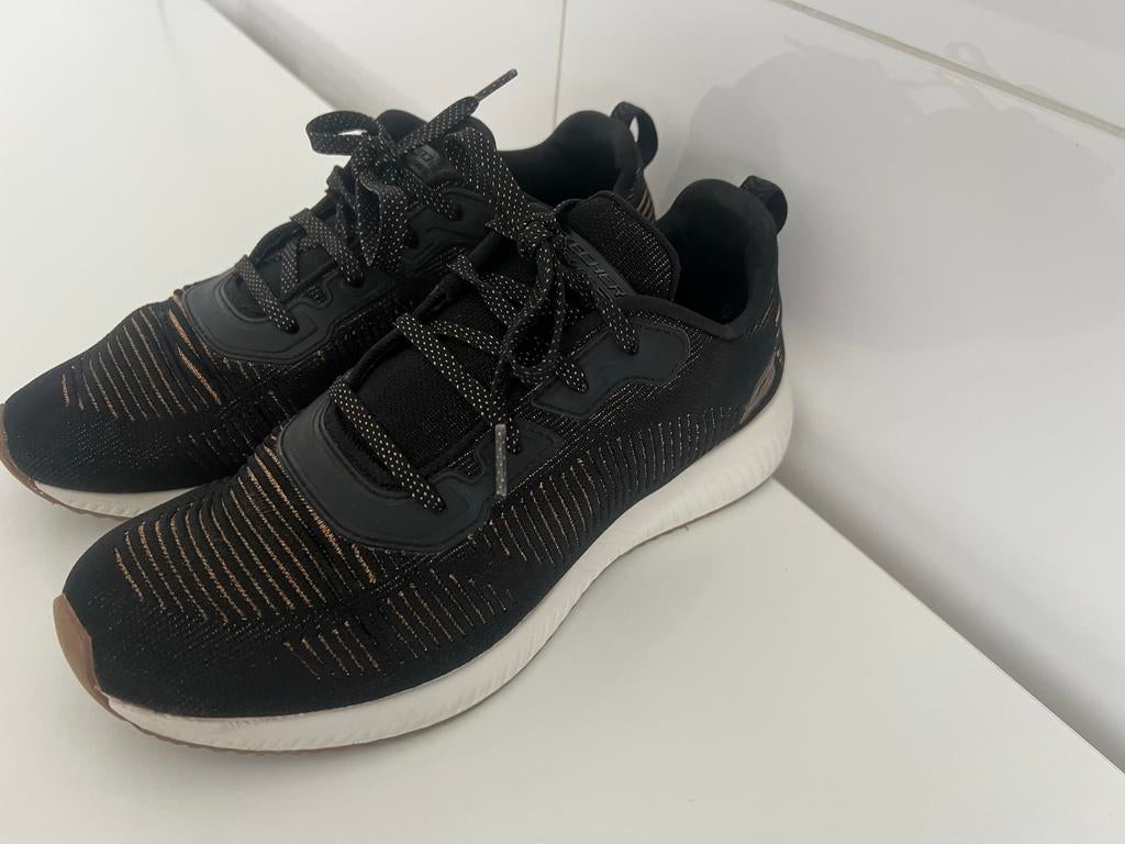 Skechers Bobs Squad sneakers zwart/goud maat 39, Kleding | Dames, Schoenen, Ophalen of Verzenden, Gedragen, Zwart, Sneakers of Gympen