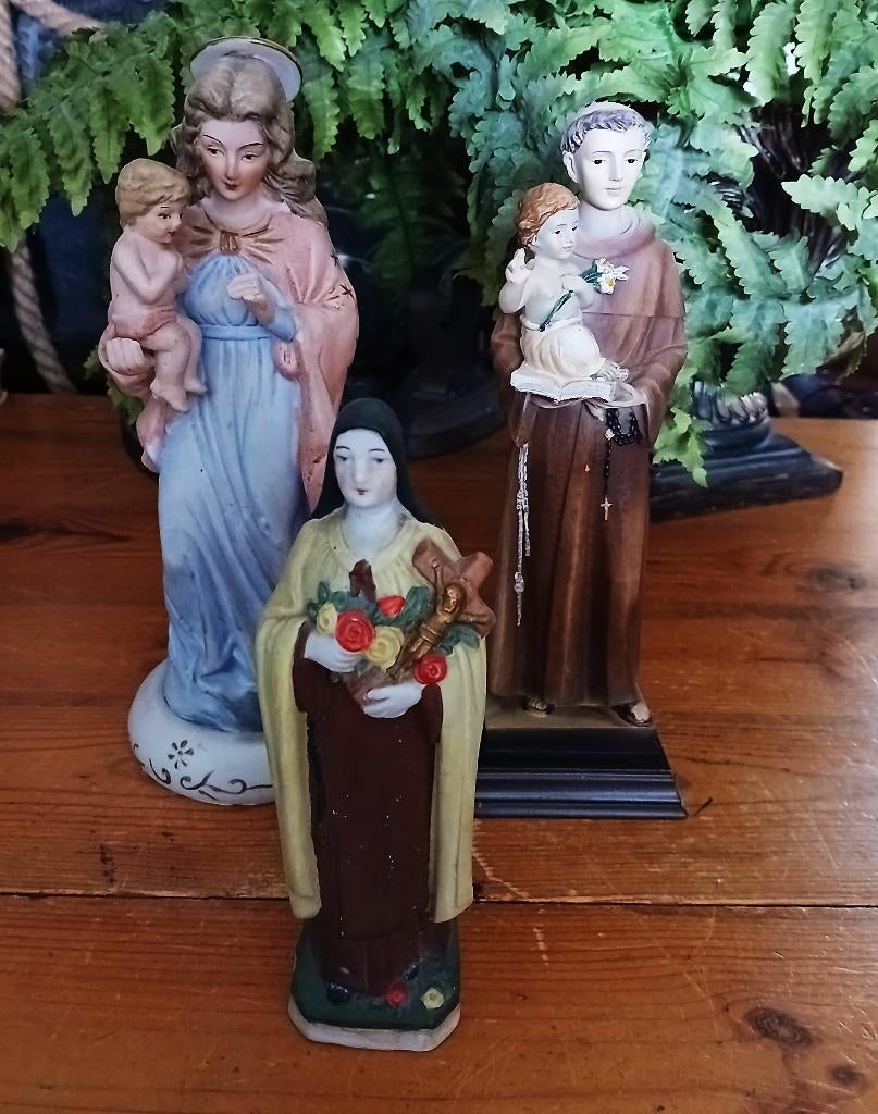 Curiosa heilig beeldjes Maria - Heilige Antonius - Theresia, Ophalen of Verzenden