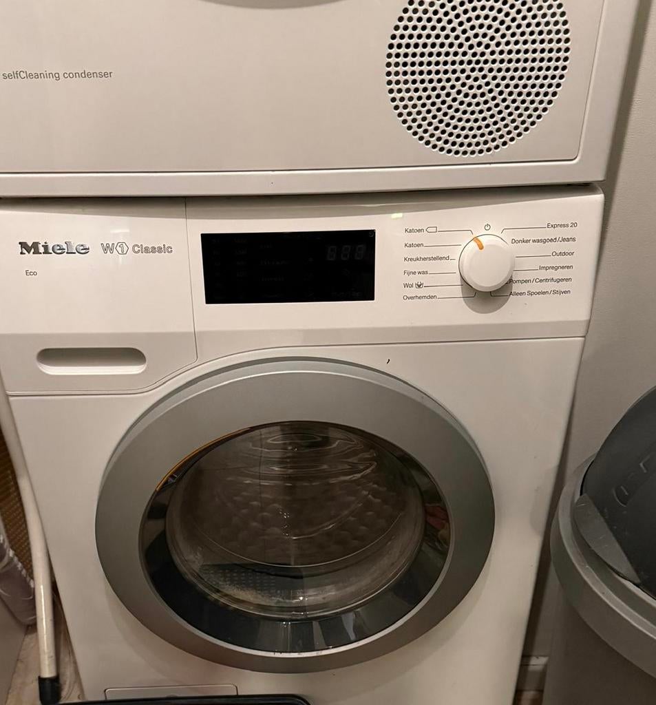 Miele W1 Classic Wasmachine -l, Witgoed en Apparatuur, Wasmachines, Zo goed als nieuw, Voorlader, 6 tot 8 kg, 85 tot 90 cm, 1200 tot 1600 toeren