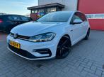 Volkswagen Golf 1.5 TSI R-line 150pk DSG Virtual Dash, 1498 cc, 4 cilinders, Wit, 149 pk