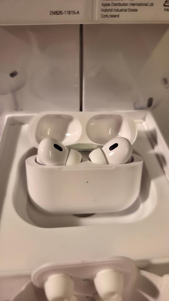 AirPods Pro 2e Generatie | Fabrieksgeseald & Goede ANC, Telecommunicatie, Mobiele telefoons | Oordopjes, Ophalen of Verzenden