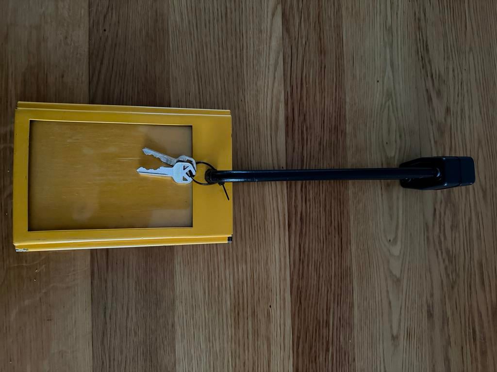 Kaartkluis voor gehandicaptenparkeerkaart, Auto diversen, Anti-diefstal, Ophalen of Verzenden, Zo goed als nieuw