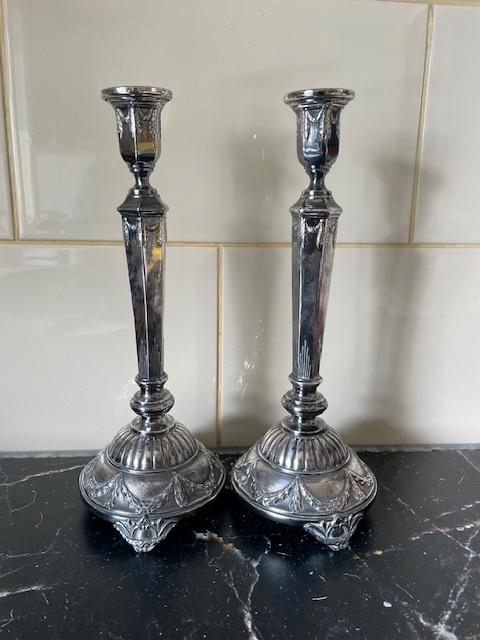 Antieke verzilverde kandelaars van Joseph Fraget, Antiek en Kunst, Antiek | Kandelaars, Zilver, Ophalen of Verzenden