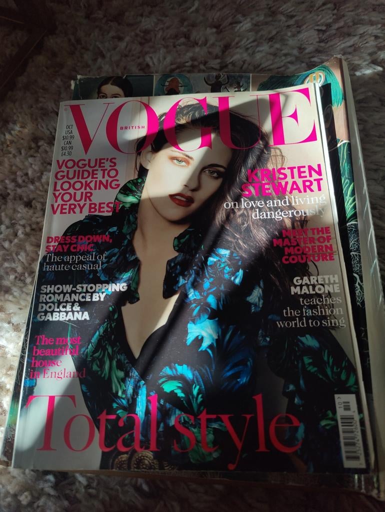 Vogue Magazine - Kristen Stewart Cover - Oktober, Ophalen of Verzenden, Gelezen, Damesbladen