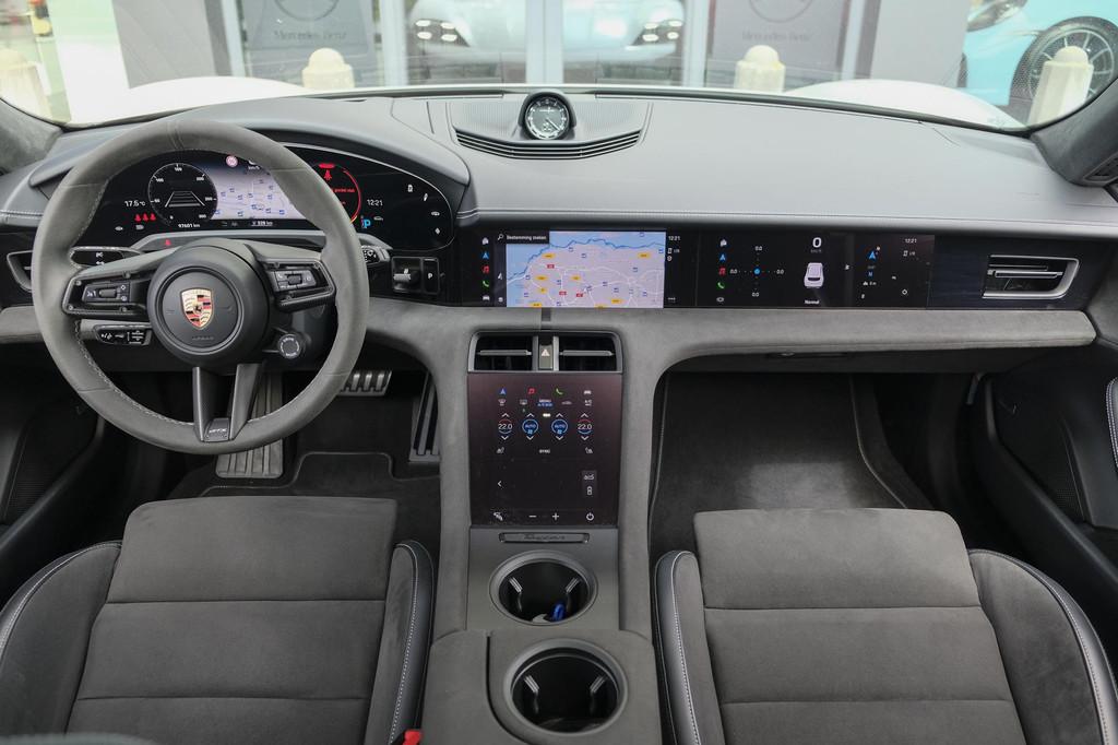 Porsche Taycan Sport Turismo GTS 598pk 93 kWh Panoramadak *S, Automaat, Gebruikt, 93 kWh, Origineel Nederlands