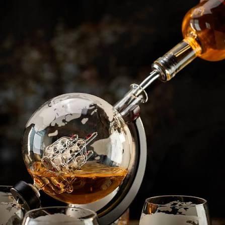 Whisiskey Whiskey Karaf - Wereldbol, Ophalen