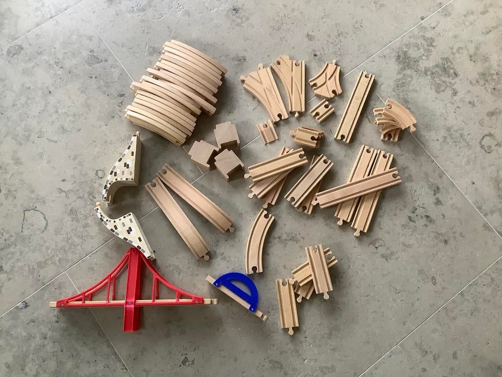Brio rails en bruggen, enzovoort. Zie foto's, Kinderen en Baby's, Speelgoed | Houten speelgoed, Ophalen, Zo goed als nieuw