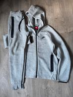 Nike Tech Fleece Trainingspak Grijs - Seizoen 22/23 - Maat M, Ophalen of Verzenden, Zo goed als nieuw
