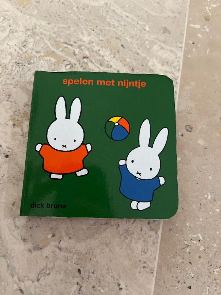 Spelen met Nijntje - Dick Bruna - Pampers boekje, Ophalen of Verzenden, Gelezen, 0 tot 6 maanden