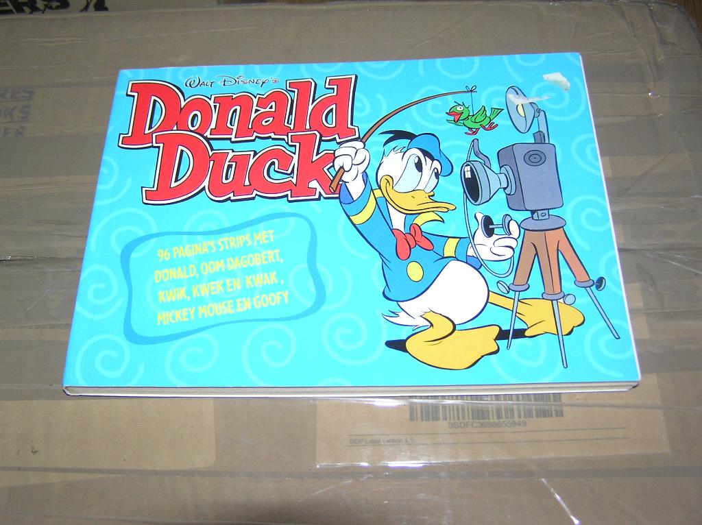 Donald Duck speciale Trekpleister uitgave, Ophalen of Verzenden, Zo goed als nieuw, Walt Disney, Eén stripboek