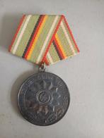 DDR Medaille "Voor Uitstekende Verdiensten", Verzamelen, Militaria | Algemeen, Ophalen of Verzenden, Landmacht, Duitsland, Lintje, Medaille of Wings