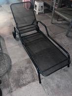 Zwart metalen ligbed met wielen, Ophalen, Gebruikt, Metaal, Verstelbaar