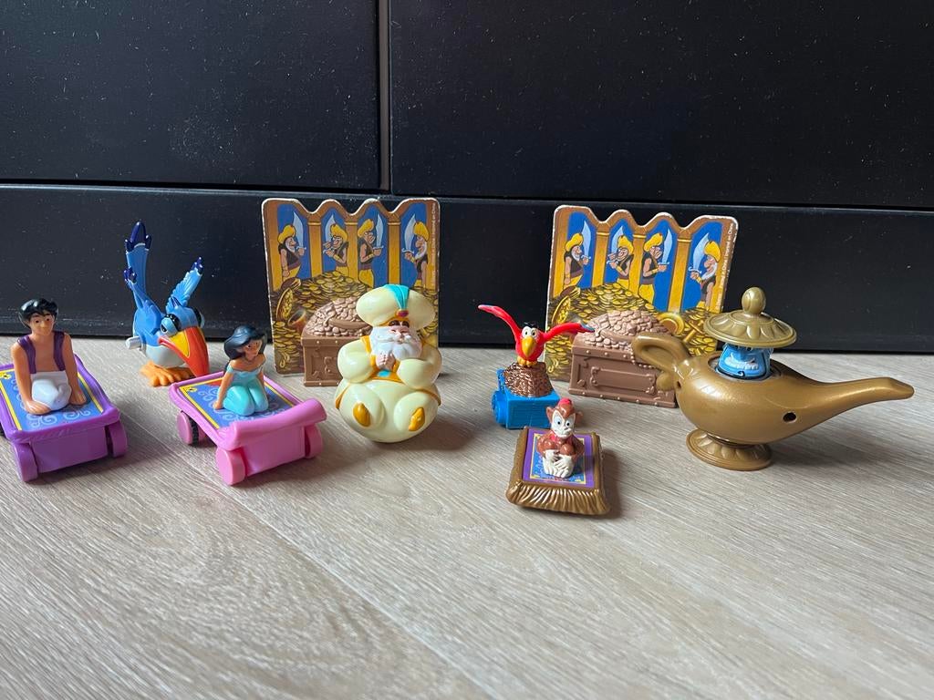 9 McDonald's Aladdin Disney figuren - happy meal, Ophalen of Verzenden, Zo goed als nieuw