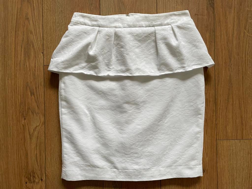 Mango leuke witte rok met peplum draagmaat 40 (42 in label), Kleding | Dames, Rokken, Ophalen of Verzenden, Maat 38/40 (M), Wit