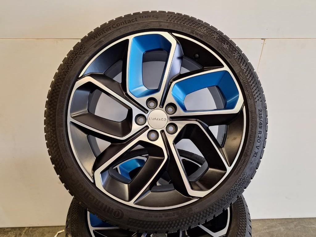 Winterbanden Lynk en Co 01, Auto-onderdelen, Banden en Velgen, Ophalen, Gebruikt, Banden en Velgen, Winterbanden