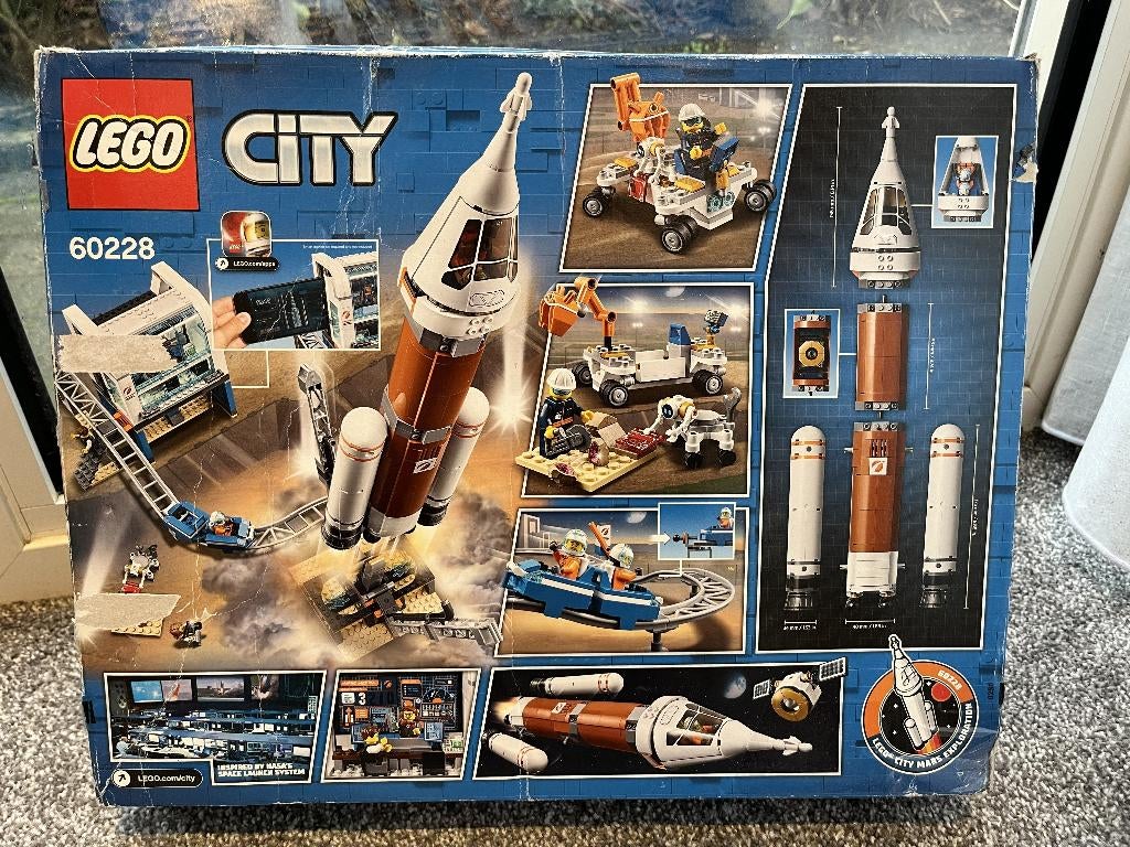 Lego City 60228 Deep Space Rocket and Launch Control, Ophalen of Verzenden, Gebruikt, Complete set, Lego