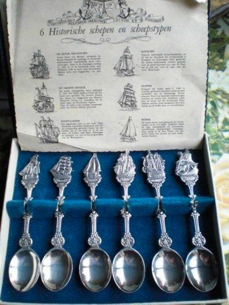 Set van 6 verzilverde Douwe Egberts schepenlepeltjes (7938), Antiek en Kunst, Curiosa en Brocante, Ophalen