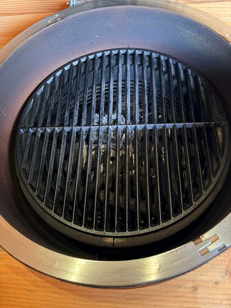 Monolith Classic (.55) gietijzeren rooster (volledig rond), Ophalen, Gebruikt