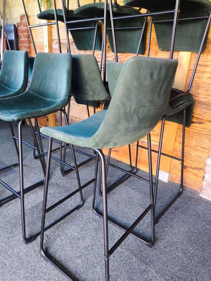 Industriële barkrukken zwart onderstel velvet groen 12 stuks, Huis en Inrichting, Barkrukken, Ophalen, Met voetsteun, 60 tot 90 cm