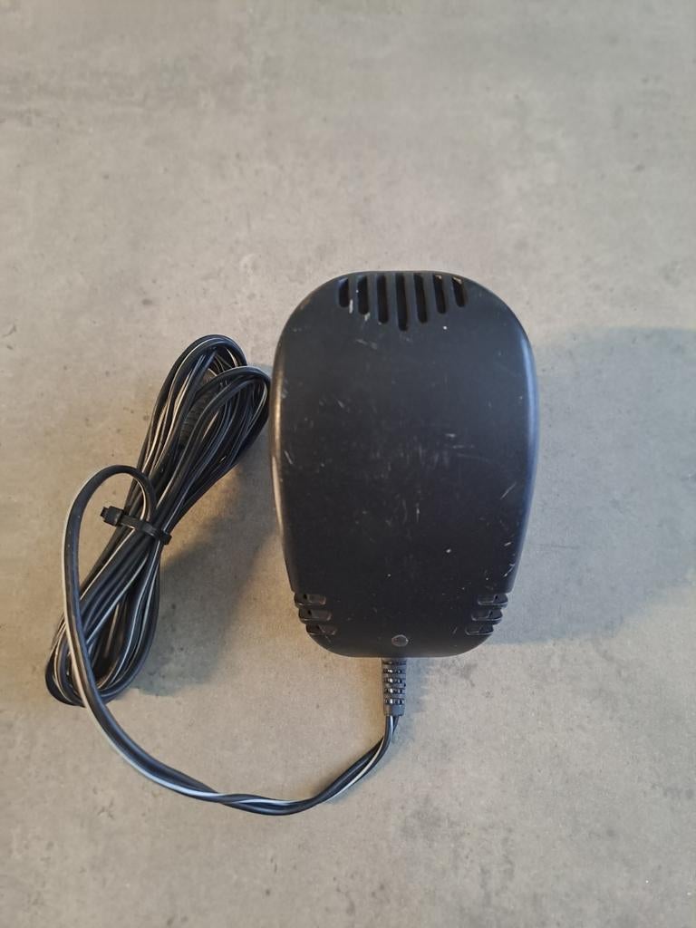 Variabele adapter 5HZ, Audio, Tv en Foto, Opladers, Ophalen of Verzenden, Zo goed als nieuw