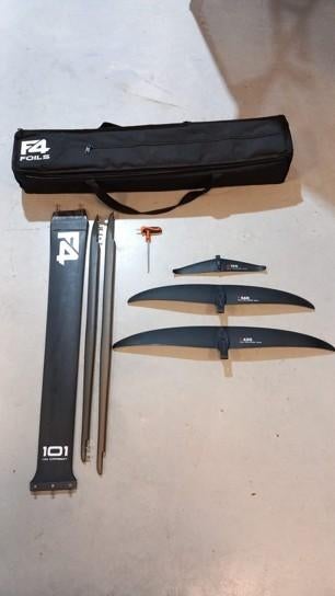 F4 Foils Slalom Windfoil Set 560, 660, Watersport en Boten, Windsurfen, Ophalen, 7 m² of meer, Overige typen, Gebruikt