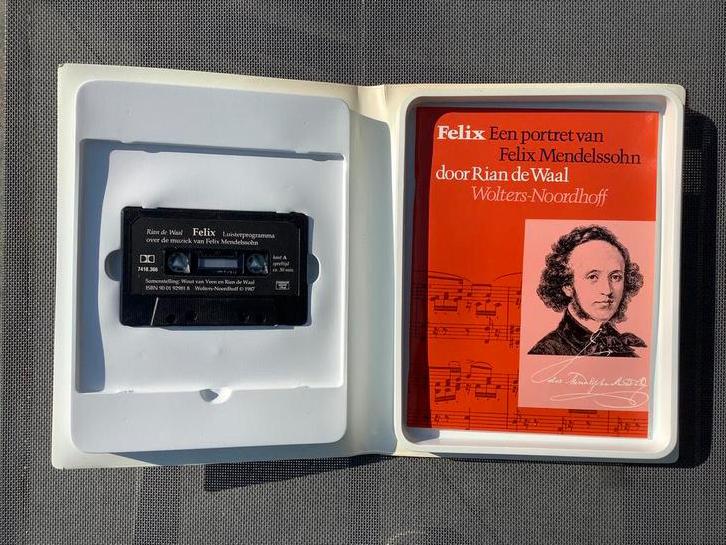 Muzikale portretten + Luisterlessen muziekinstrumenten, Cd's en Dvd's, Cassettebandjes, Gebruikt, 2 t/m 25 bandjes, Overige genres