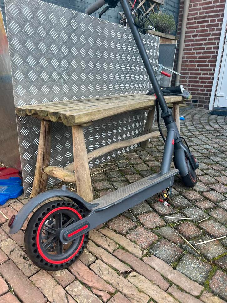Electrische step voor onderdelen, Fietsen en Brommers, Steps, Zo goed als nieuw, Elektrische step (E-scooter), Ophalen of Verzenden