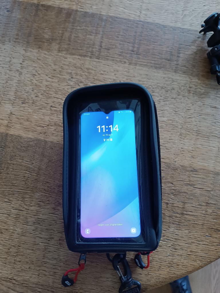 Smartphone houder van Givi voor motor, Ophalen, Nieuw