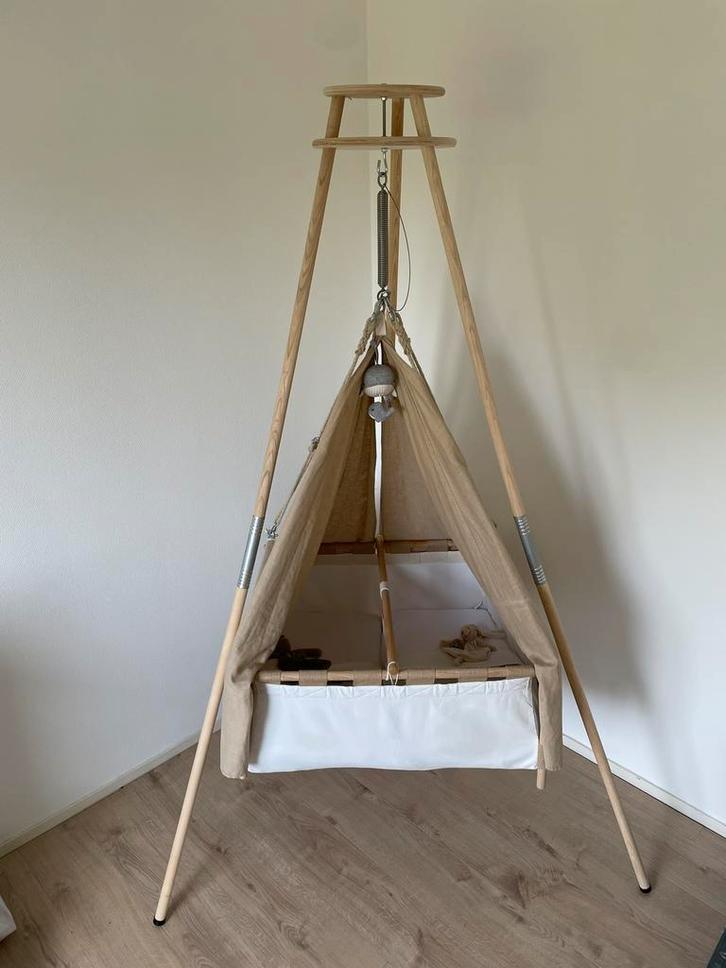 Hussh tweelingwieg, Kinderen en Baby's, Tweelingen en Meerlingen, Zo goed als nieuw, Box, Bedje of Wieg, Ophalen