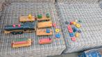 Oud houten speelgoed trein wagons opknappers, Ophalen, Gebruikt, Overige typen