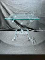 Vintage vouwtafeltje jaren 70 - Plexiglas onderstel, 45 tot 60 cm, Minder dan 55 cm, Gebruikt, Vierkant