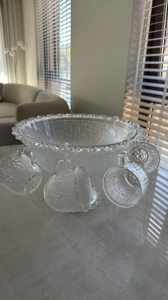 Schaal met kopjes, Ophalen of Verzenden, Zo goed als nieuw