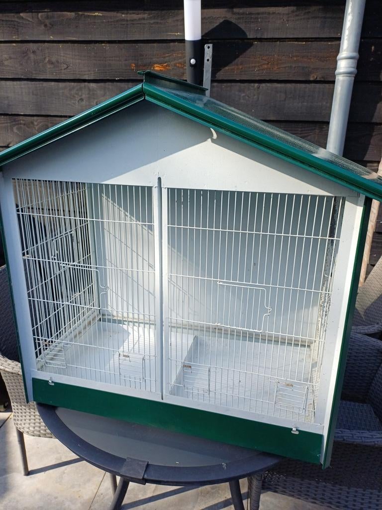 vogelkooi met koppel zebravinken of Mexicaanse roodmus, Dieren en Toebehoren, Ophalen of Verzenden, Zo goed als nieuw, Metaal