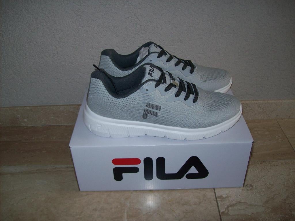 Nieuwe Fila sneakers maat maat  44, 45, Ophalen, Overige kleuren, Nieuw, Sneakers of Gympen