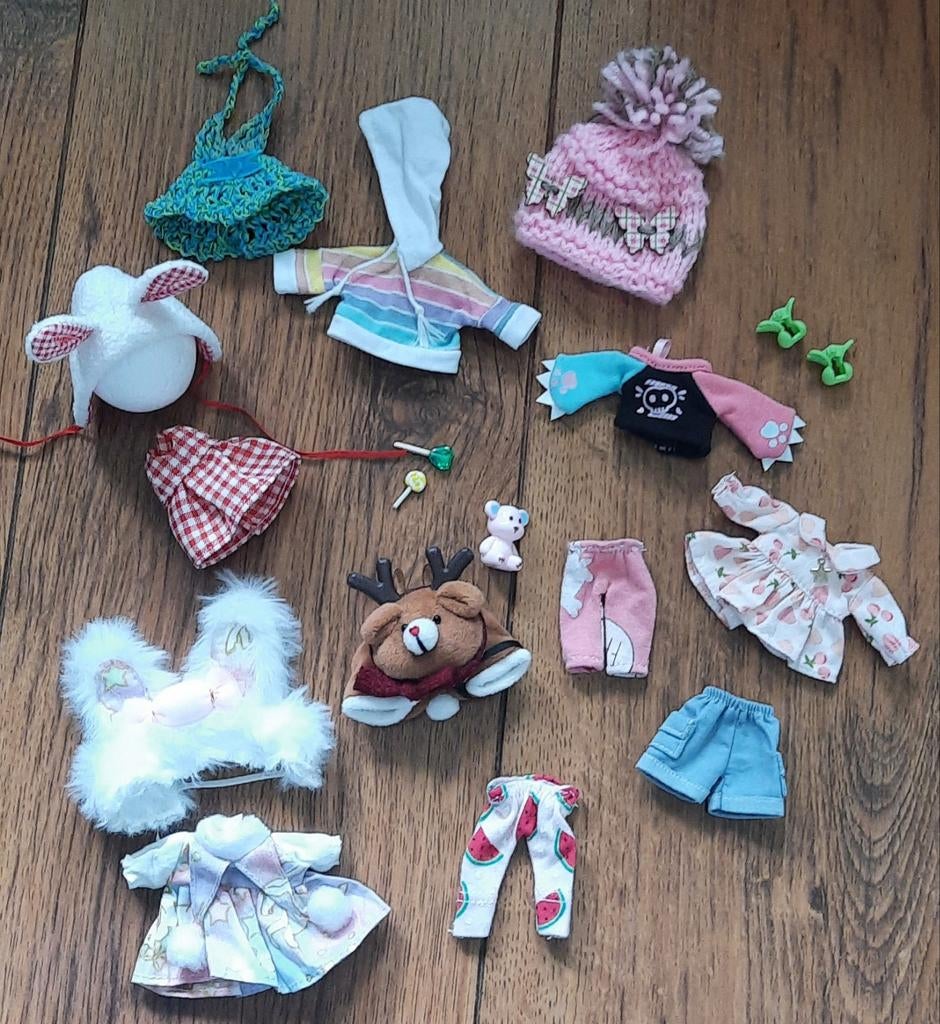 Pakket met kleding en accessoires voor bjd ob11 popjes., Ophalen of Verzenden, Zo goed als nieuw, Kleertjes
