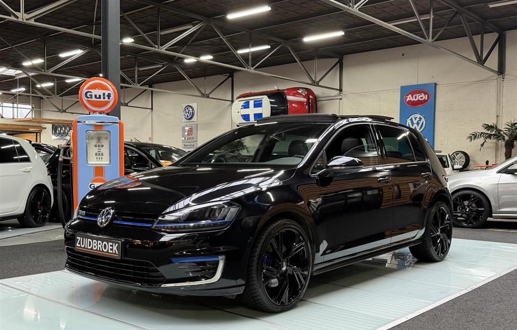 Volkswagen Golf GTE Vol opties! Pano! DSG! Leer! clima! Navi, Auto's, Volkswagen, Automaat, Gebruikt, 150 pk, Overige brandstoffen