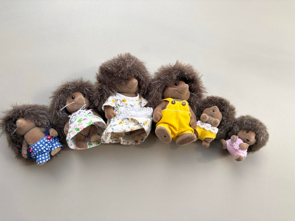 Sylvanian Families Egel Familie - Compleet met Kleding, Ophalen of Verzenden, Zo goed als nieuw, Jongen of Meisje