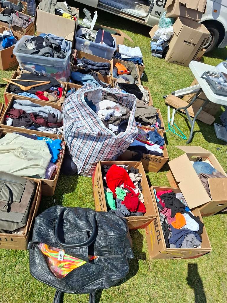 Grote partij kleding voor export of rommelmarkt, Diversen, Ophalen, Kleding, Export, Partij