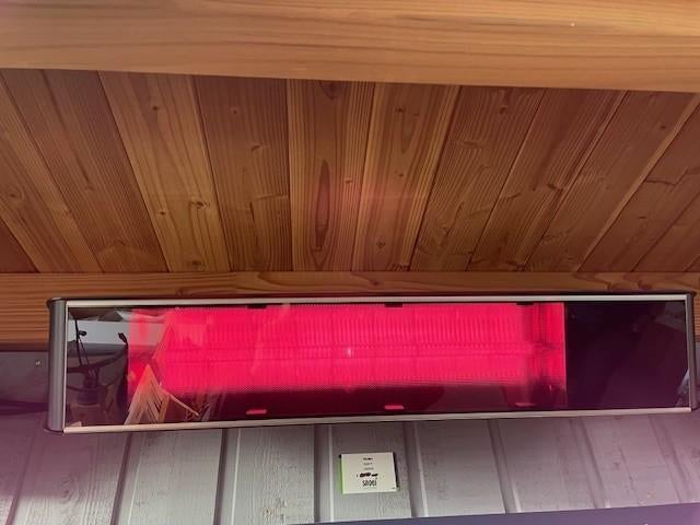 Showmodel Heater type 4 1800watt van €345,00 Nu €172,50, Ophalen, Nieuw, Elektrisch, Wand