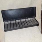 Antieke kristallen messenleggers in doos - 12 stuks, Ophalen of Verzenden