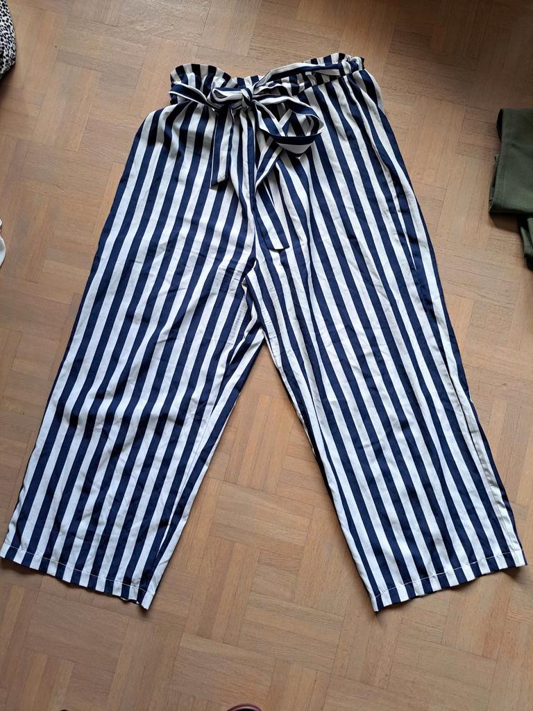 NIEUW !! 2X broek blauw /wit streep en Legergroen MT M, Ophalen of Verzenden, Nieuw, Blauw, Lang